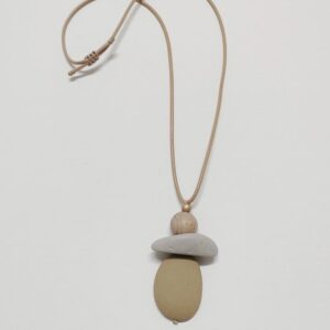 Pebbles necklace natural