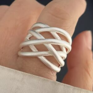 Matte crossover ring Silver